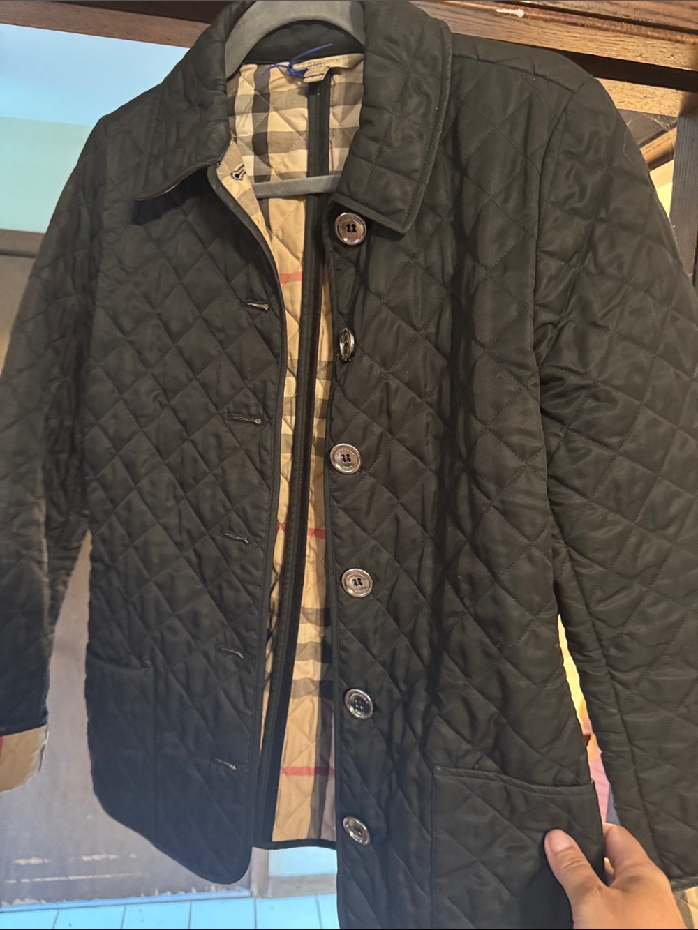 Burberry Black Quilted Lightweight Jacket with Signature Check Lining